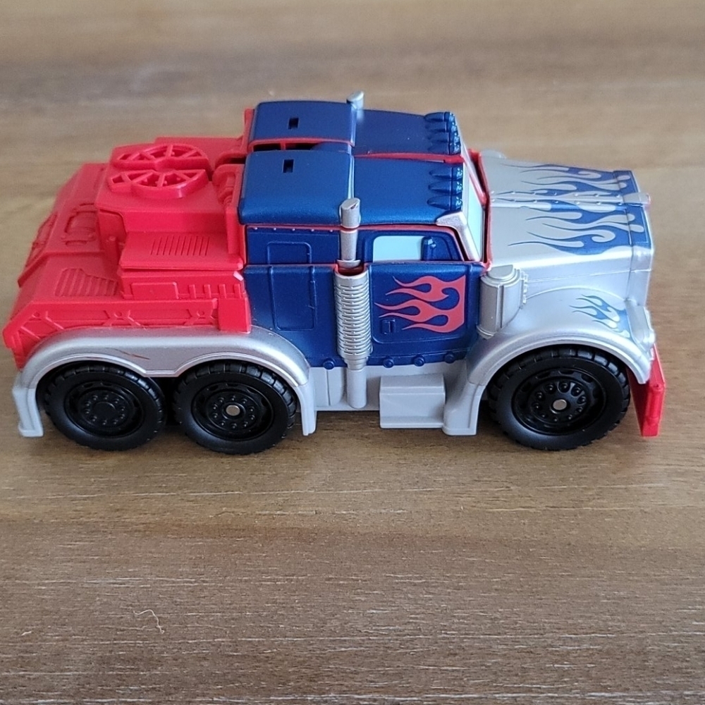 Transformers RPMs Battle Chargers Optimus Prime - Picture 5 of 7